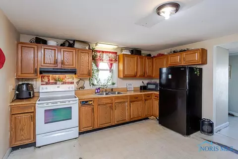 227 E Central Ave, Toledo, OH 43608 photo 12