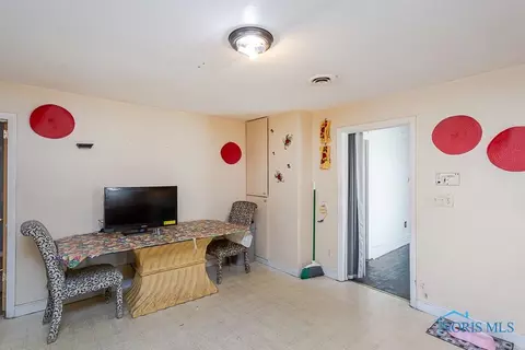 227 E Central Ave, Toledo, OH 43608 photo 18