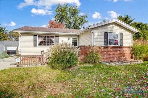3506 Cedardale Ct, Toledo, OH 43623