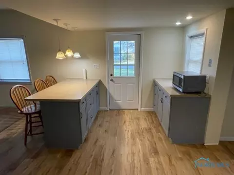 121 Lee Ave, Holgate, OH 43527 photo 4