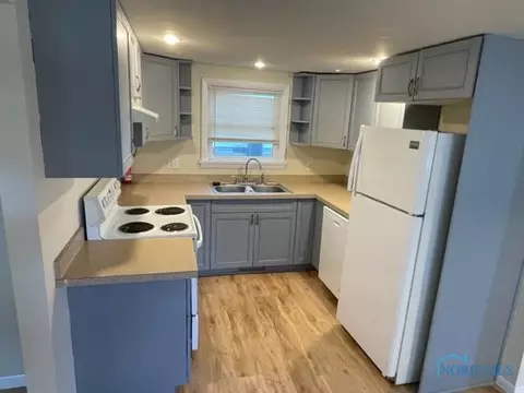 121 Lee Ave, Holgate, OH 43527 photo 3