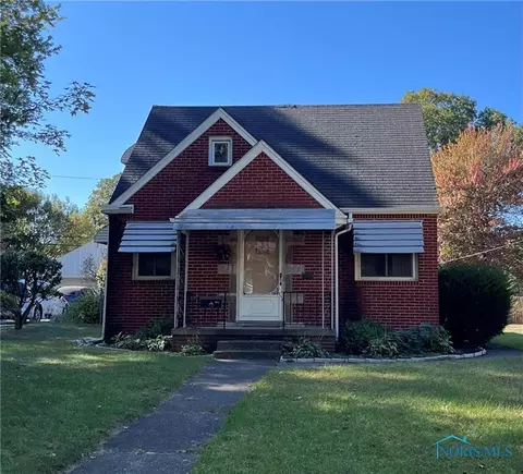 4933 Naomi Dr, Toledo, OH 43623