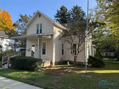 1113 South St, Fremont, OH 43420