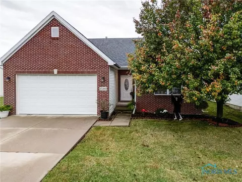 1546 N Redhawk Dr, Perrysburg, OH 43551