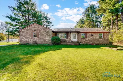 1565 County Road D, Swanton, OH 43558
