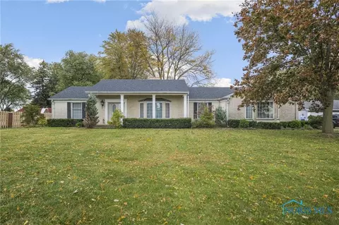 1651 S Coy Rd, Oregon, OH 43616