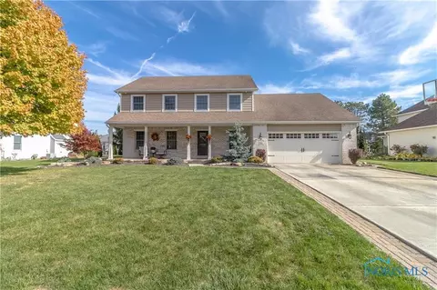 336 Ridgepoint Cir, Waterville, OH 43566