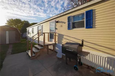 8176 Silverwood, Findlay, OH 45840