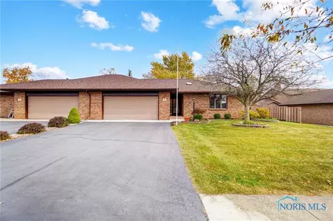 1711 Stonehill Dr, Findlay, OH 45840