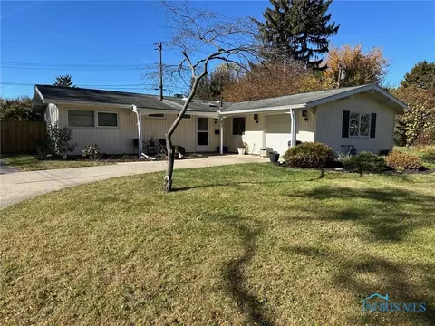 5917 San Reno Dr, Sylvania, OH 43560