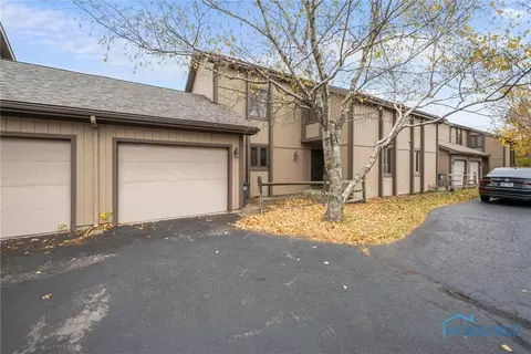 5848 Staghorn Dr #B, Toledo, OH 43614