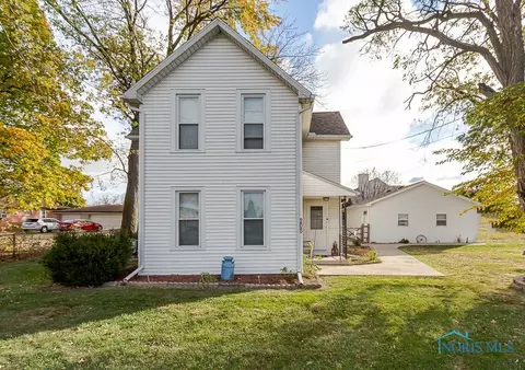 205 S Coy Rd, Oregon, OH 43616