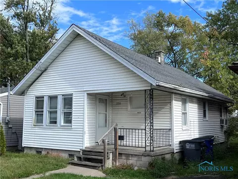 1320 Fairlawn Ave, Toledo, OH 43607