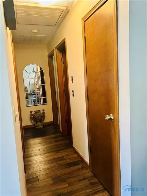 307 N Main St, Antwerp, OH 45813 photo 9