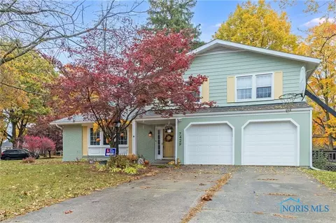 7429 Club Rd, Sylvania, OH 43560