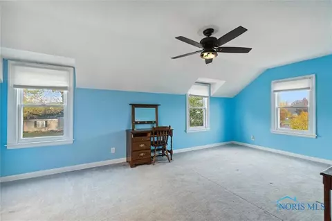 631 Robindale Ave, Oregon, OH 43616 photo 20