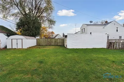631 Robindale Ave, Oregon, OH 43616 photo 34