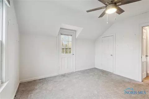 631 Robindale Ave, Oregon, OH 43616 photo 25