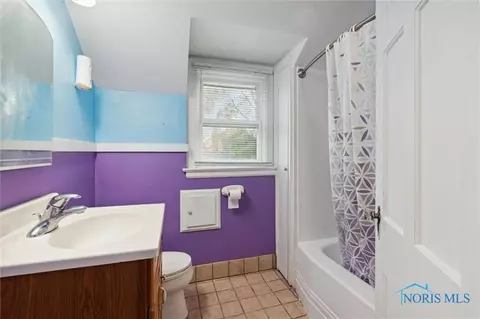 631 Robindale Ave, Oregon, OH 43616 photo 23