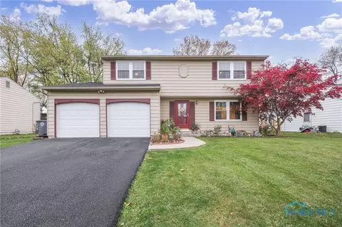 355 Edgewood Dr, Perrysburg, OH 43551