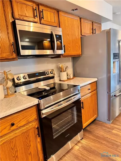 305 Town Line Rd, Bryan, OH 43506 photo 6