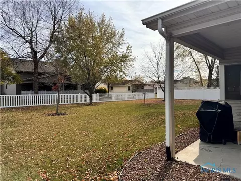 305 Town Line Rd, Bryan, OH 43506 photo 3