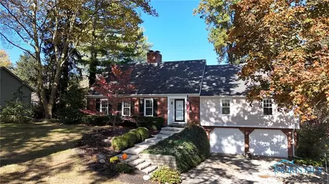 16474 W River Rd, Bowling Green, OH 43402