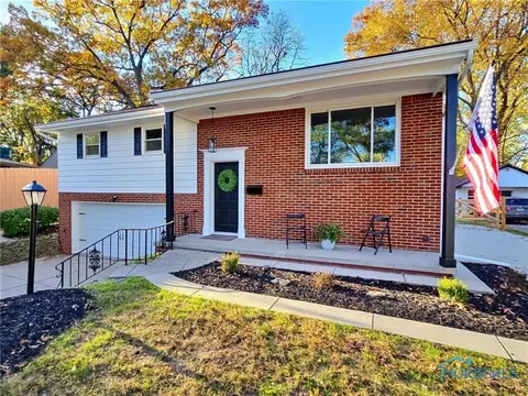 45 Stillwater Dr, Toledo, OH 43615