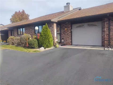 1805 Hillstone Dr, Findlay, OH 45840