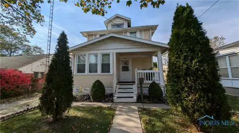 1446 Carlyle St, Toledo, OH 43605
