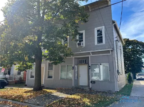 1023 Pearl St, Sandusky, OH 44870