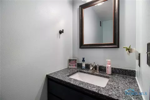 156 Union Place Dr, Bryan, OH 43506 photo 12