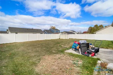 156 Union Place Dr, Bryan, OH 43506 photo 24