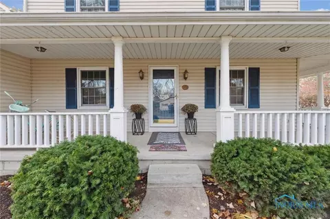 565 Wilkshire Dr, Waterville, OH 43566