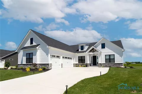25228 John F Mccarthy Way, Perrysburg, OH 43551