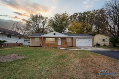 623 Searles Rd, Toledo, OH 43607