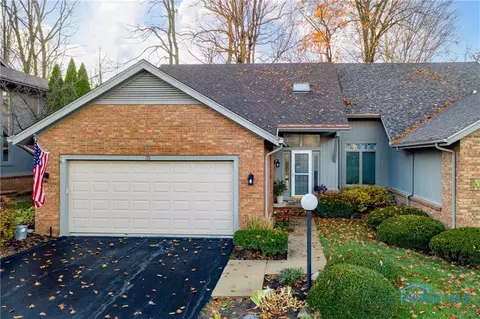 35 Woodforest Pkwy, Sylvania, OH 43560