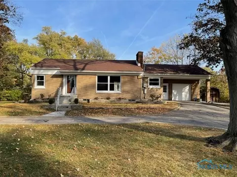 19 Darlyn Dr, Bowling Green, OH 43402