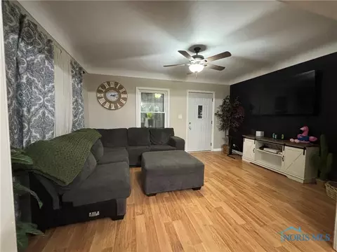 930 S Main St, Bryan, OH 43506 photo 4