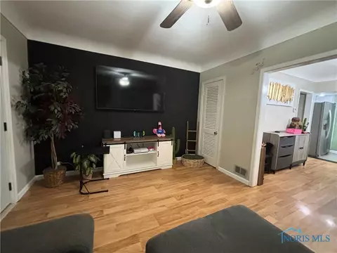 930 S Main St, Bryan, OH 43506 photo 5