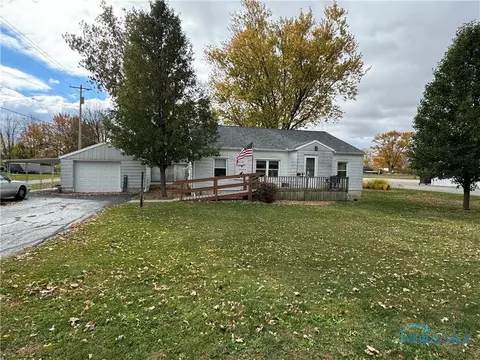 116 E Plum St, Deshler, OH 43516