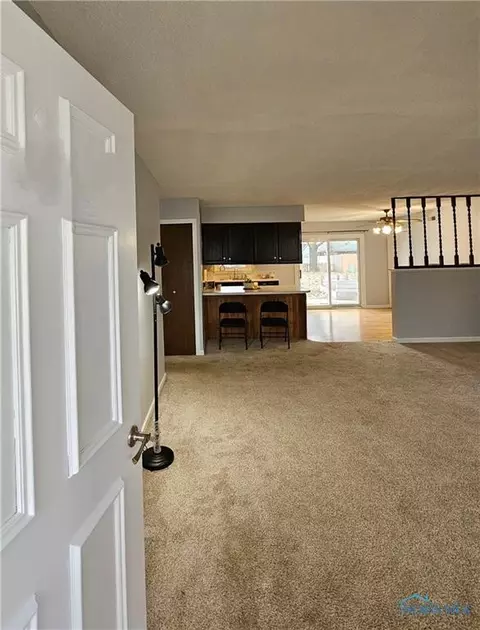 1110 Colonial Ln, Bryan, OH 43506 photo 8