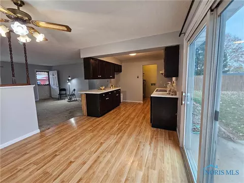 1110 Colonial Ln, Bryan, OH 43506 photo 17