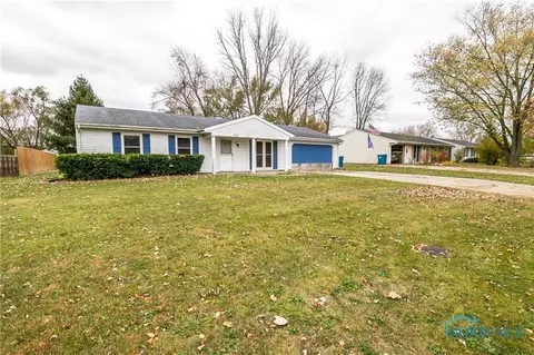 1110 Colonial Ln, Bryan, OH 43506 photo 2