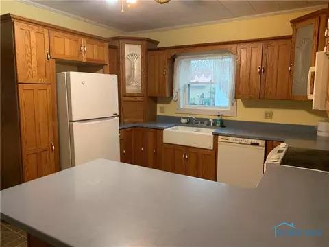206 S Main St, Rawson, OH 45881 photo 17