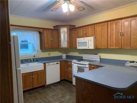 206 S Main St, Rawson, OH 45881 photo 16