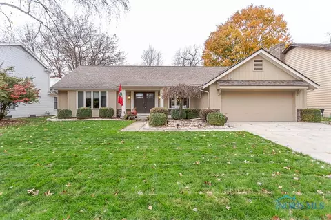 4411 Vicksburg Dr, Sylvania, OH 43560