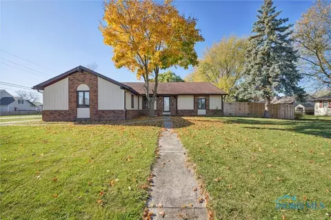26519 Sheringham Rd, Perrysburg, OH 43551