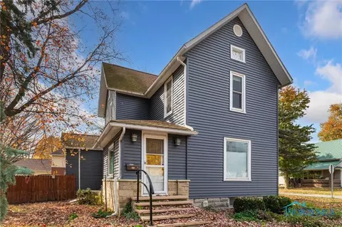 215 N Main St, Hicksville, OH 43526