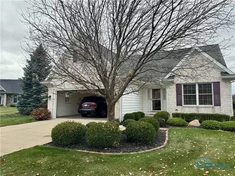 9648 Captiva Dr, Sylvania, OH 43560